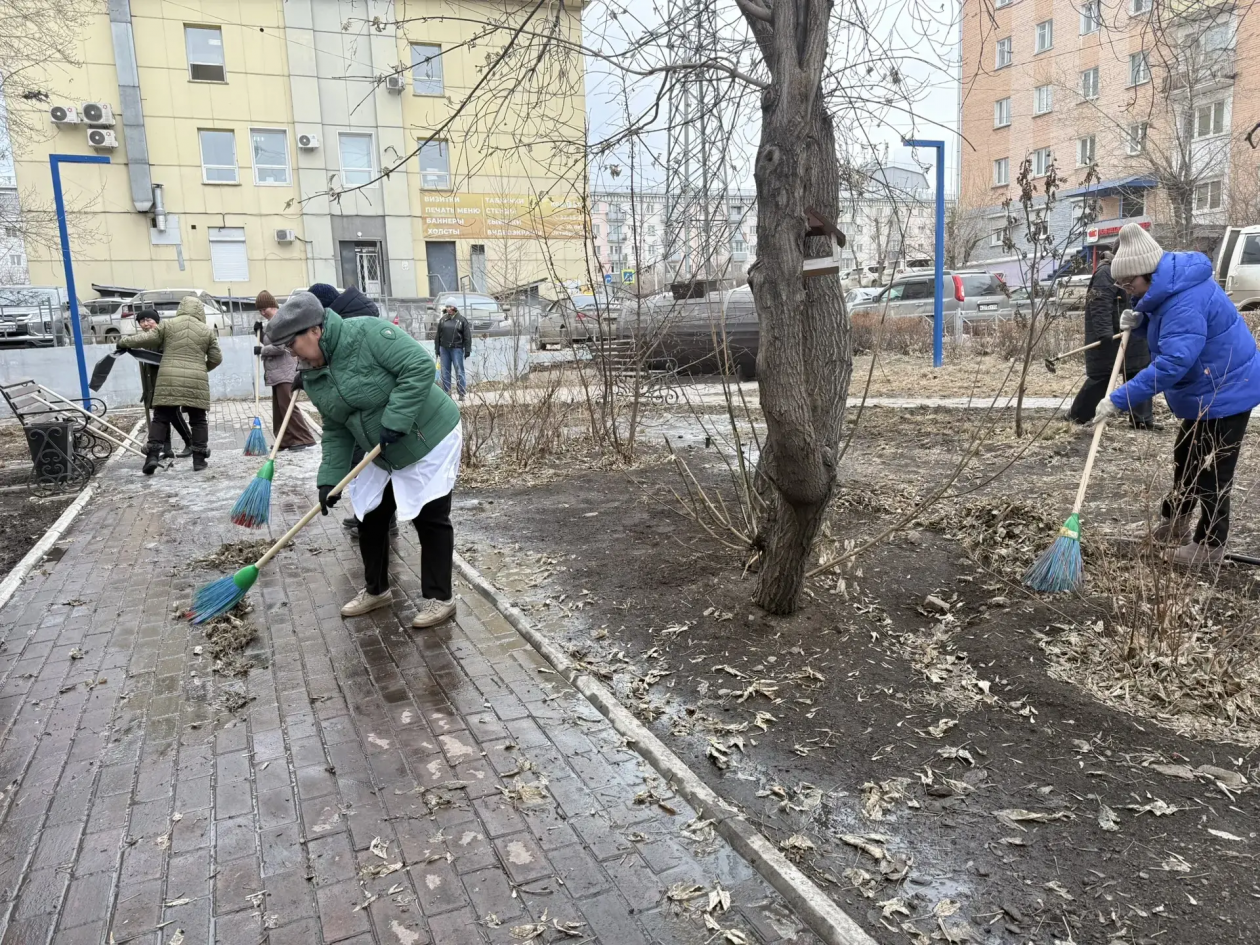 Улан-Удэ моется к лету: стартовал месячник чистоты администрация г. Улан-Удэ