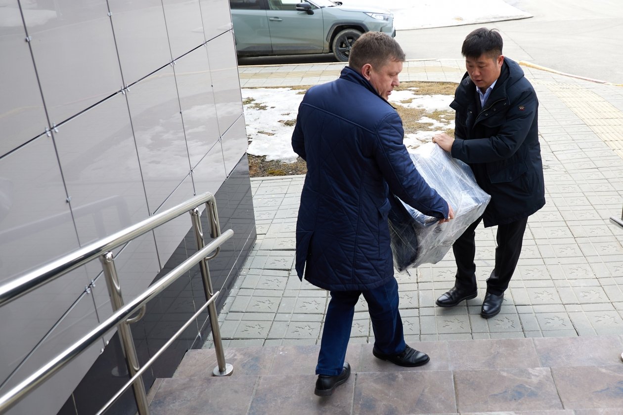 Семья из Южно-Сахалинска отправит инвалидные коляски ребенку из ДНР пресс-служба администрации Южно-Сахалинска