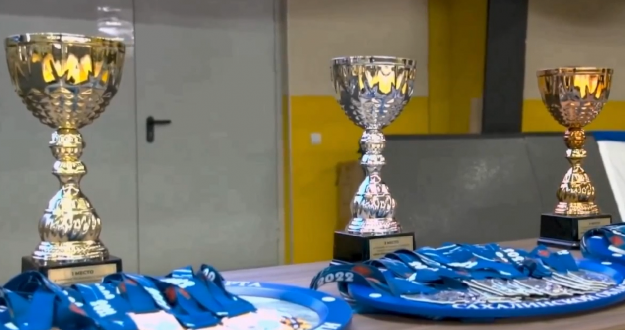 Впервые в Хабаровске пройдет хоккейный турнир памяти подполковника Романа Клиза Скриншот с видео