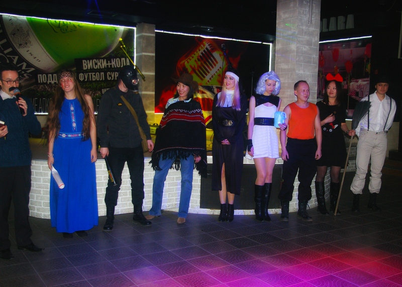 "Мы-нечисть, небыль, тьма и жуть" - участники Хэллоуина в Бурятии, Фото с места события собственное