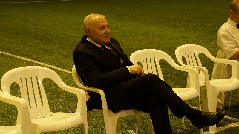 Владимир Печеный наблюдает за поединком, Фото с места события собственное