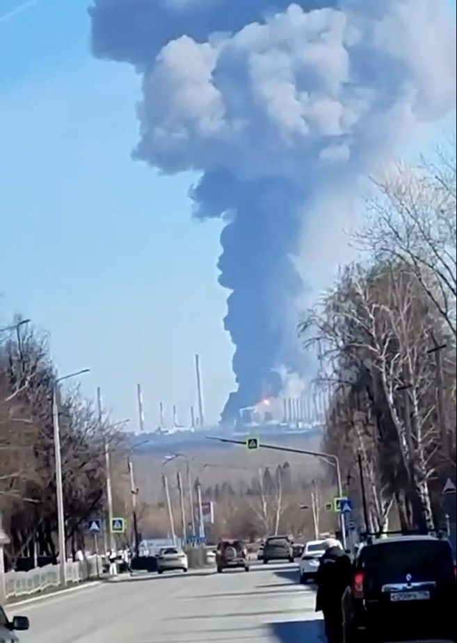Пожар на заводе Скриншот из видео с места происшествия