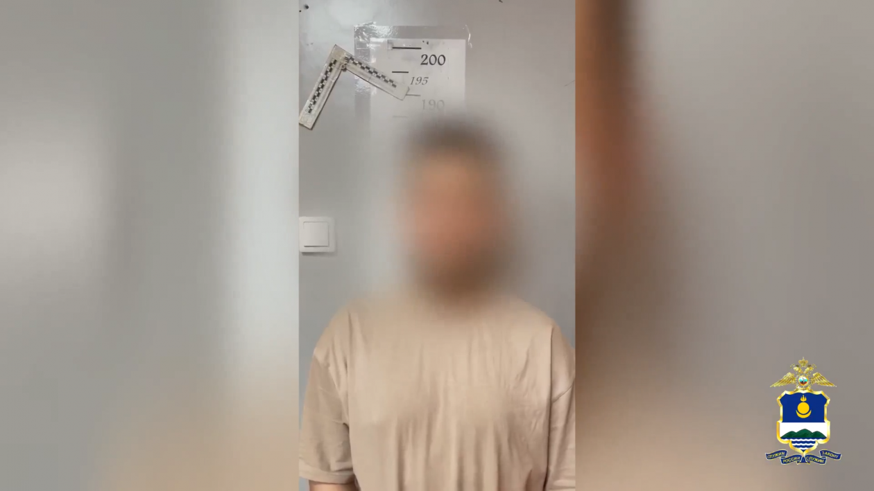 В Улан-Удэ мужчина умышленно повредил чужой автомобиль на парковке МВД по Бурятии