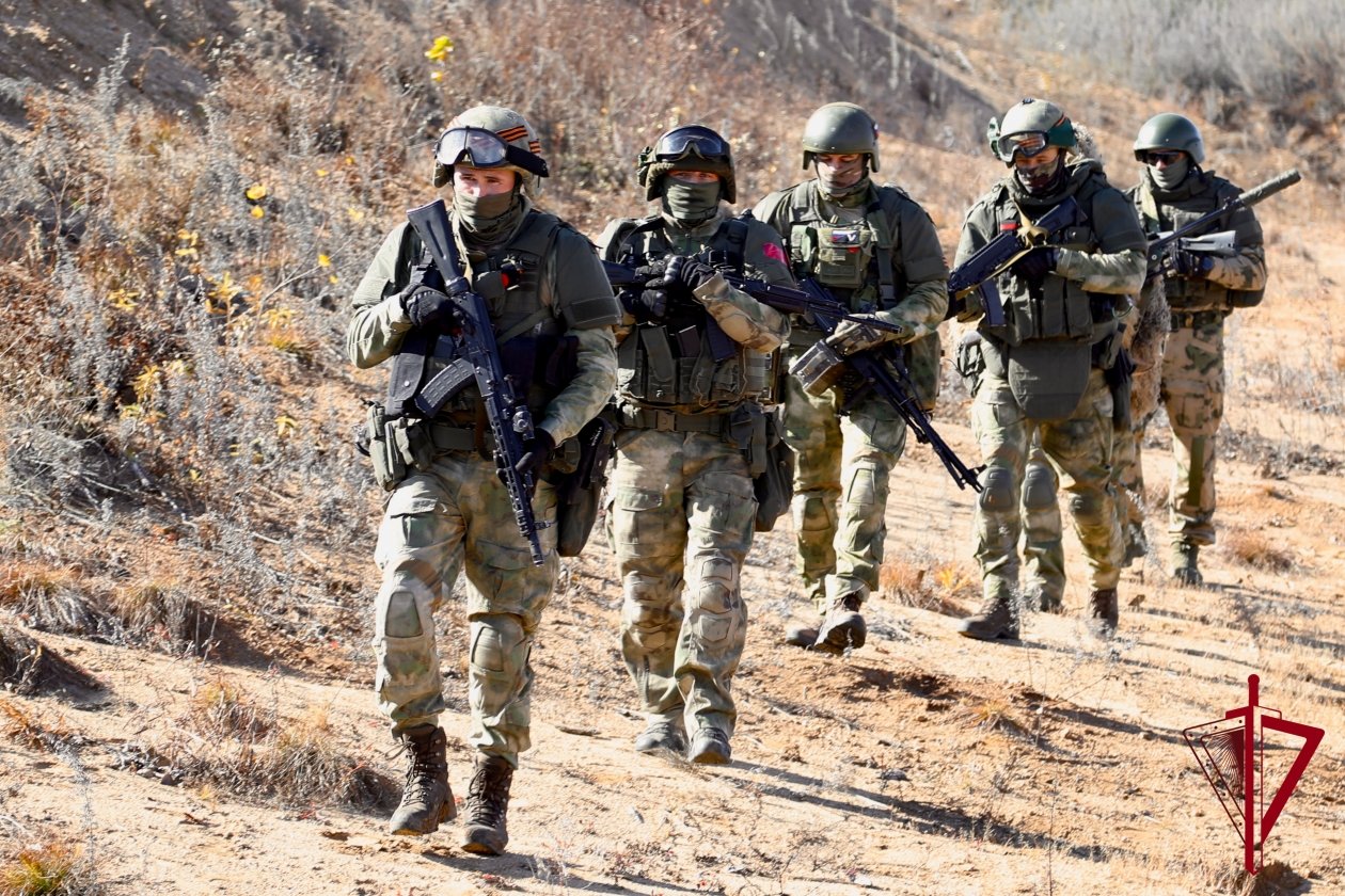 Бойцы СОБР &quotАльтаир&quot удостоены государственных наград управление Росгвардии по Амурской области