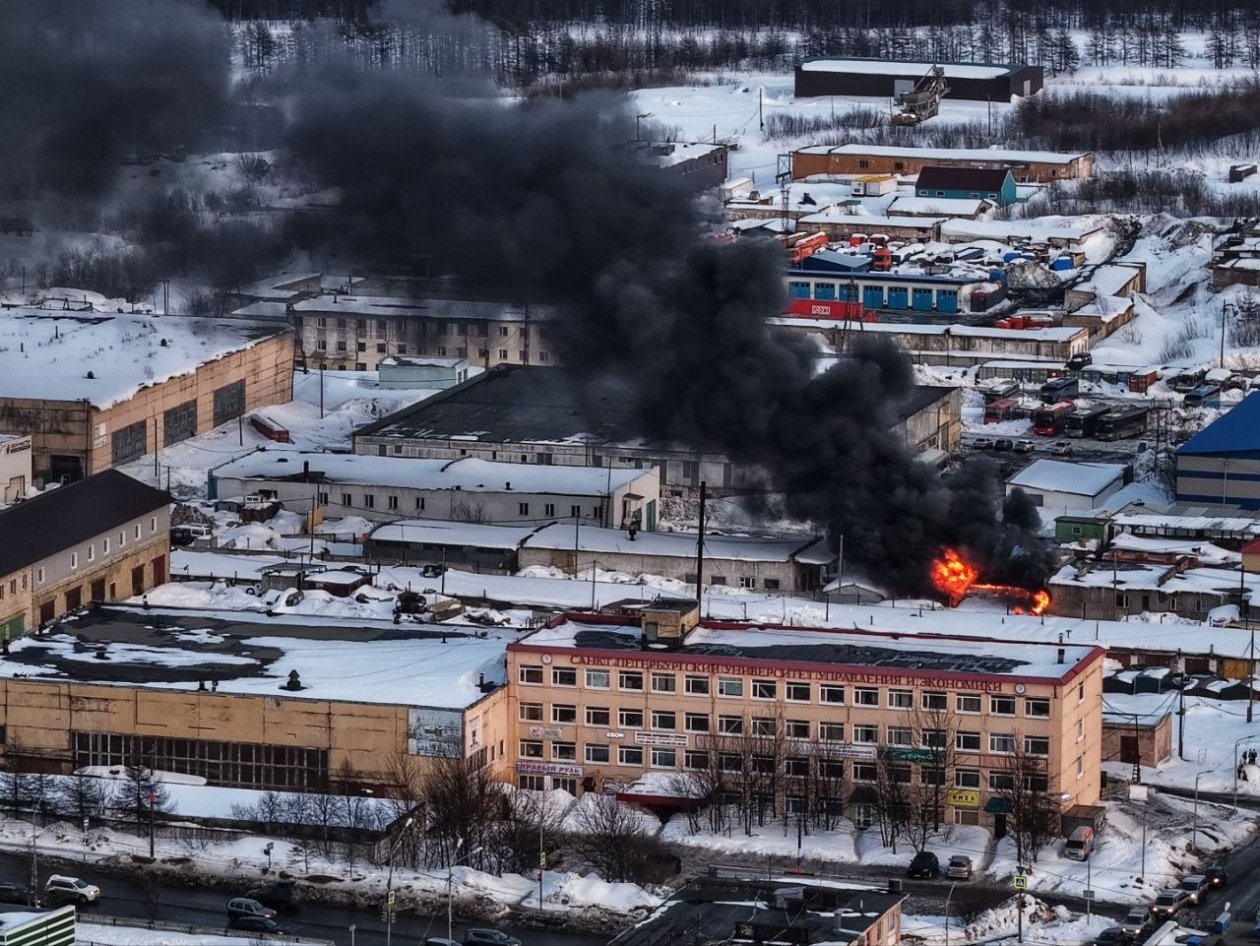 В Магадане сгорело здание котельной на улице Кольцевой Юлия Егорова