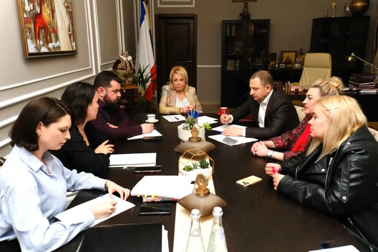 Глава Ялты провела прием граждан Соцсети Я. Павленко