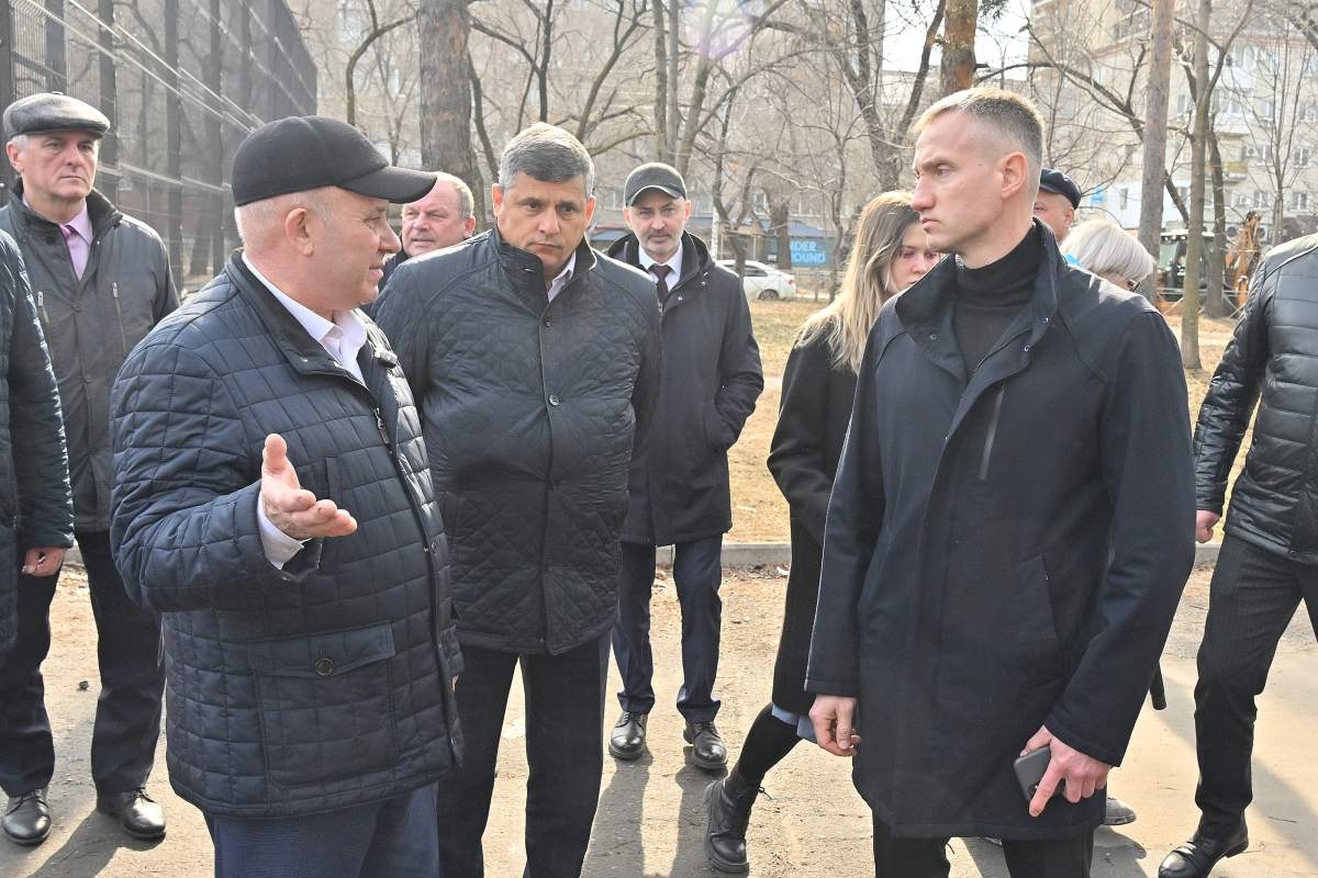 В Хабаровске стартовал двухмесячник по санитарной очистке и благоустройству Пресс-служба администрации Хабаровска