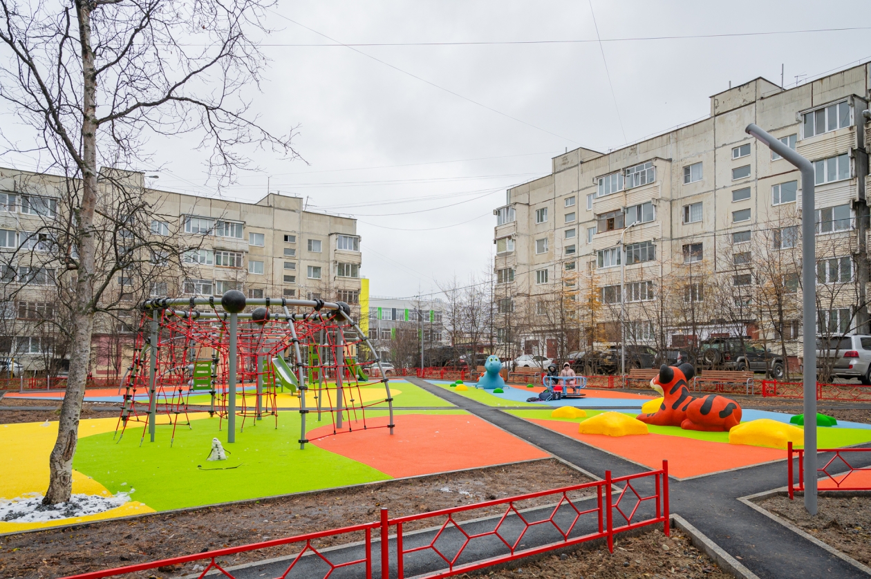 Новые площадки и уютные дворы: какие территории Магадана благоустроят в 2026 году Источник