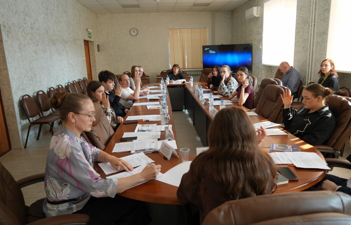 Заседание Молодежного совета при Думе УГО пресс-служба Думы УГО