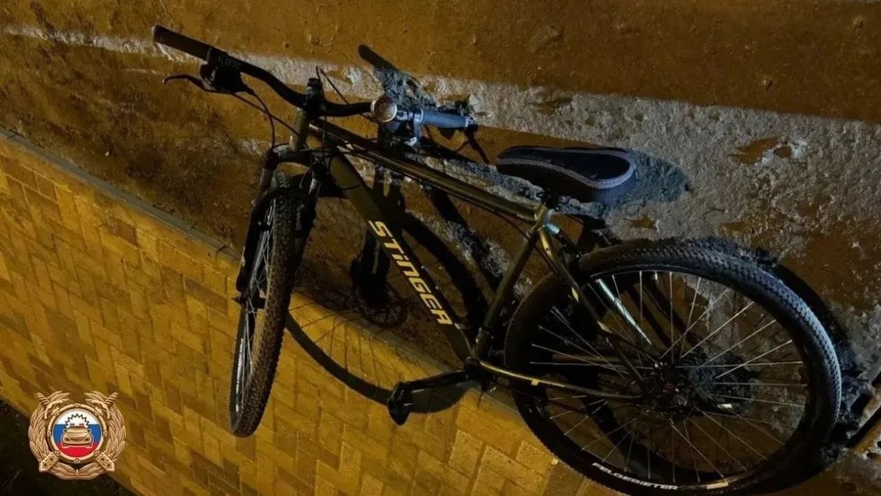 В Ставрополе подросток на велосипеде проехал на красный и попал под авто Госавтоинспекция Ставрополья