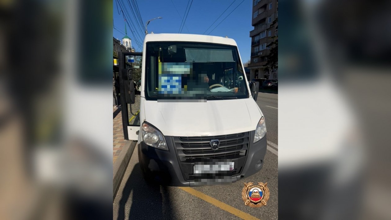 В Ставрополе 13-летний школьник попал в больницу после резкой остановки автобуса Госавтоинспекция Ставрополя