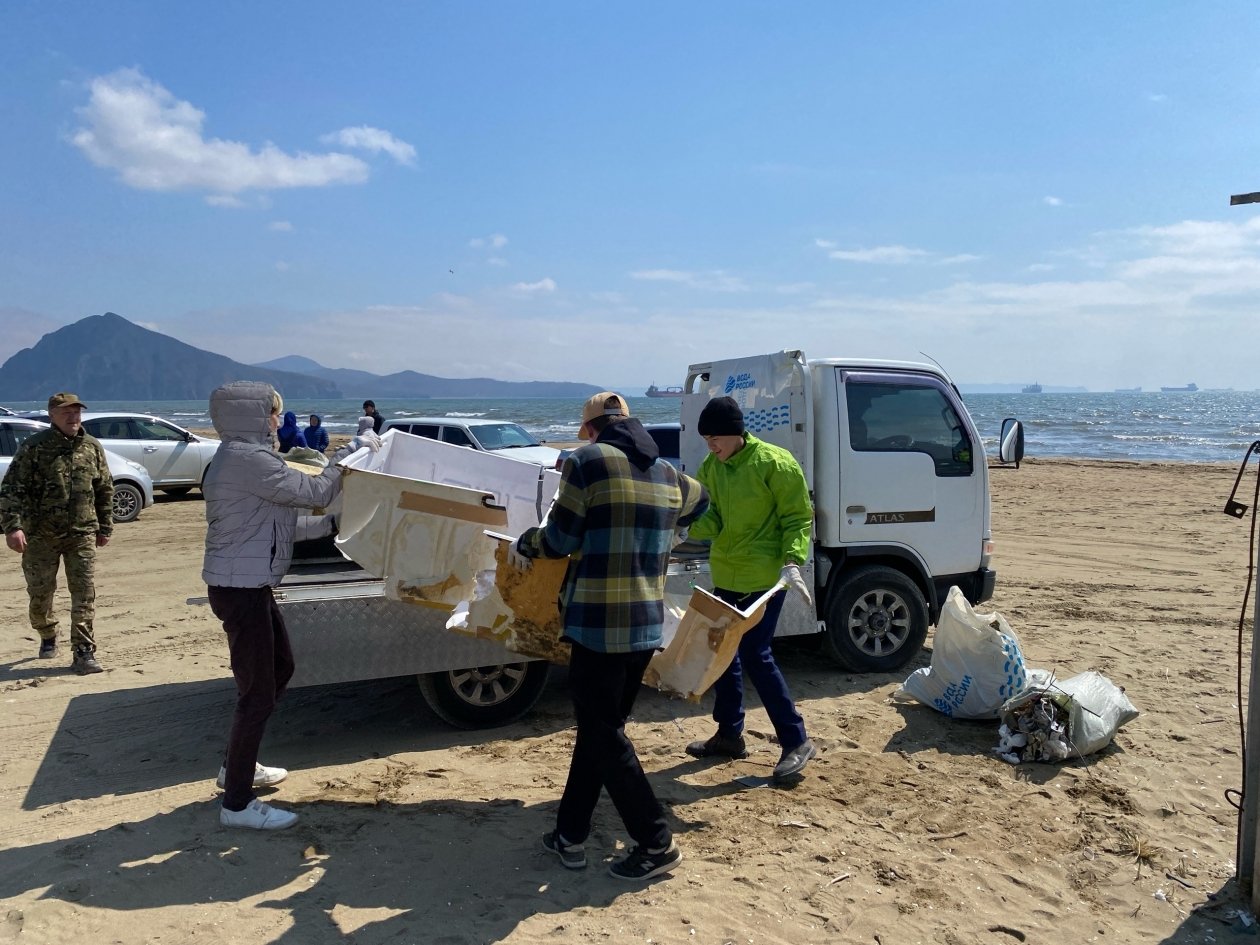 Уборка общественных пространств волонтерами Анна Франц