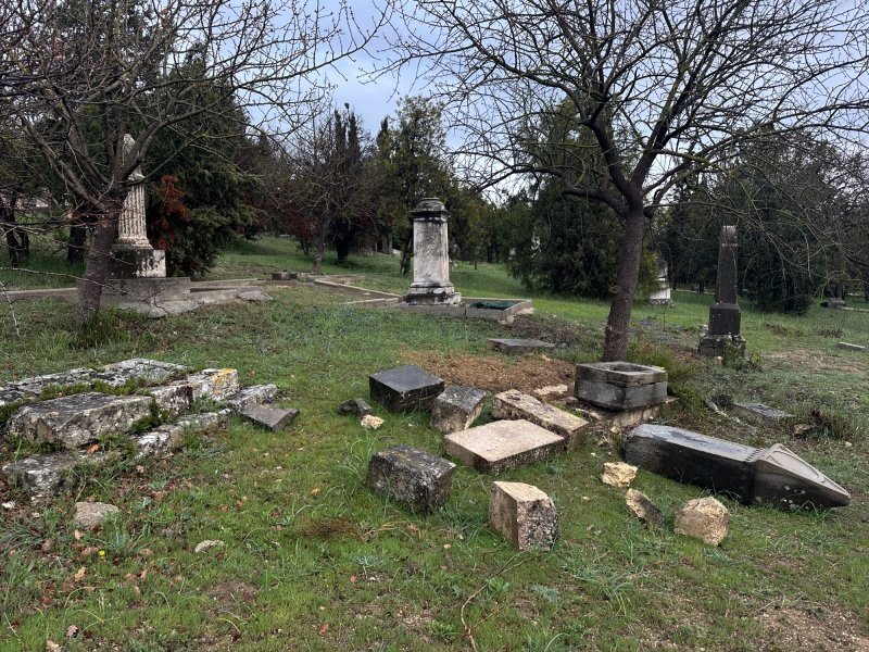 В городе планируют реставрацию захоронений Правительство Севастополя