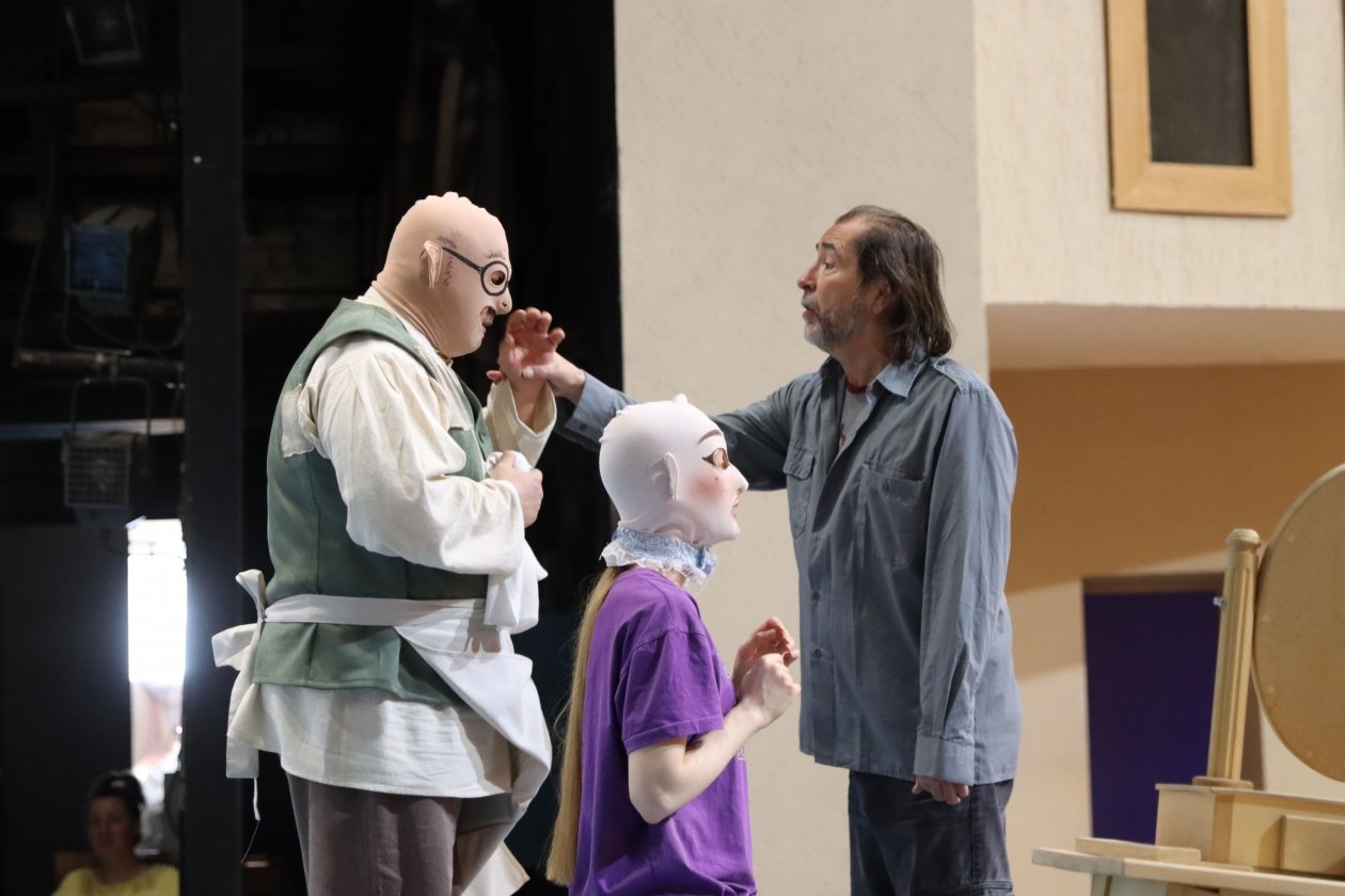 В Русском театре им. А.С. Пушкина состоится премьера комедии дель арте &quotВенецианские близн предоставлено ГАРДТ им. А.С.Пушкина