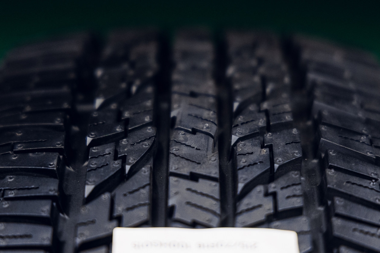 Новая шина, тематическая фотография Евгений Кулешов, ИА PrimaMedia