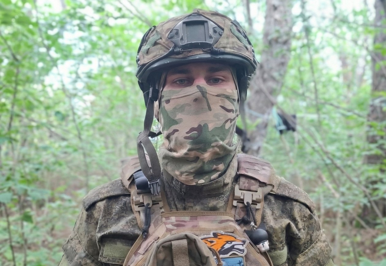 Военнослужащий ВВО из Хабаровского края сержант Никита Романович под угрозой удара противника вывел колонну из &quotсерой зоны&quot Предоставлено пресс-службой Восточного военного округа