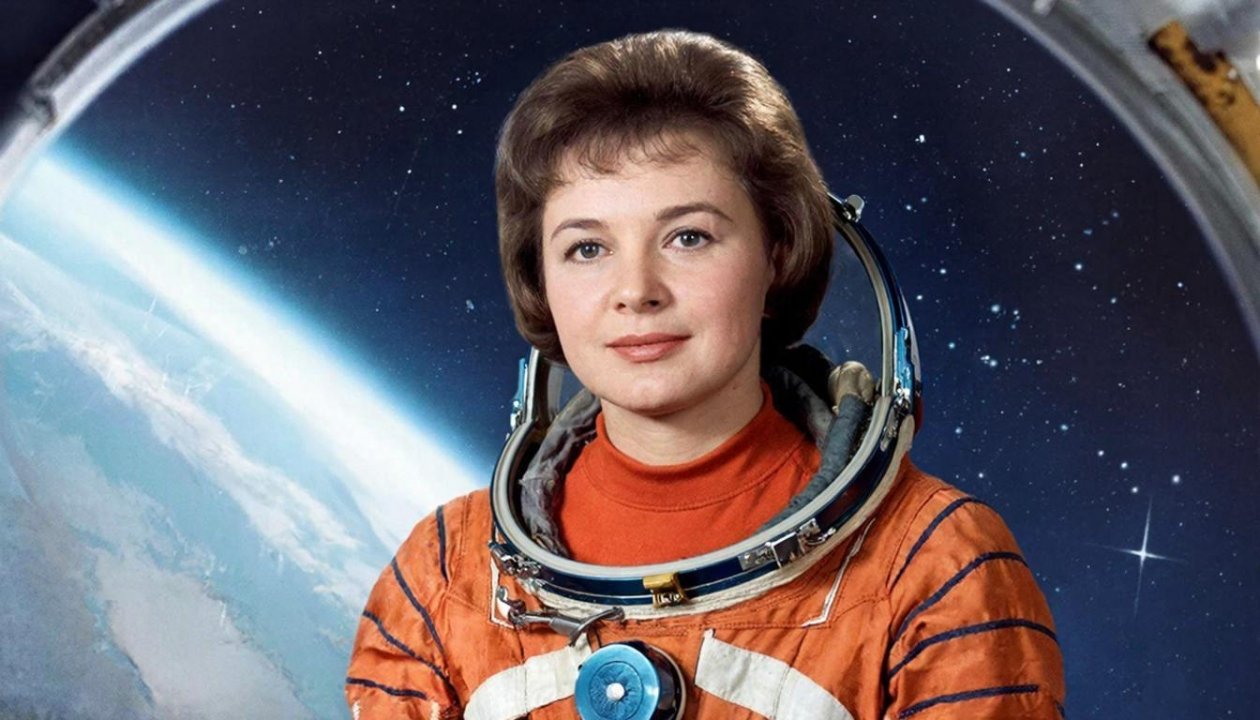 создано при помощи ИИ