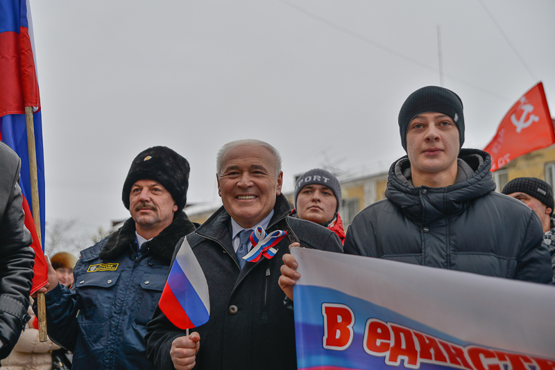 Губернатор Магаданской области Владимир Печеный, Фото с места события собственное