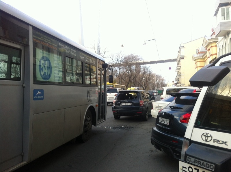 ДТП во Владивостоке, Фото с места события собственное