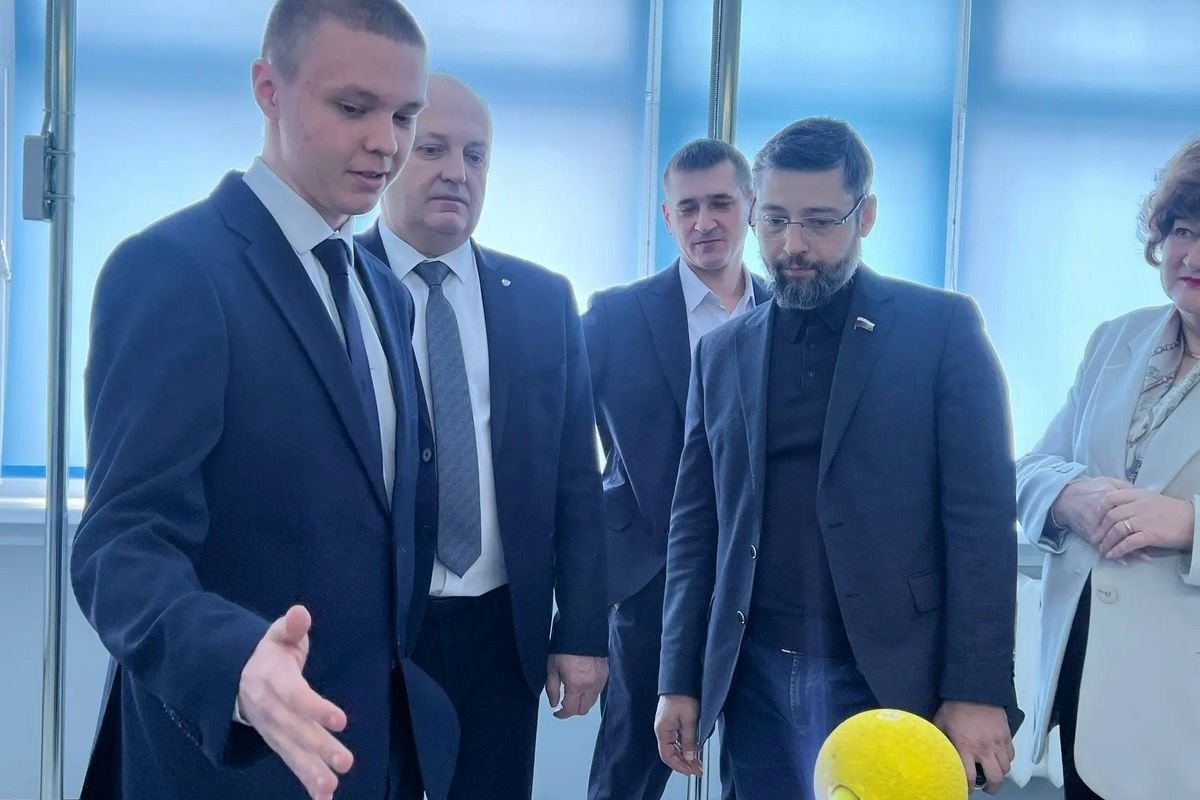 Александр Якубовский посетил в Усть-Илимске объекты, выполненные по народной программе ЕР Иркутское региональное отделение &quotЕдиной России&quot