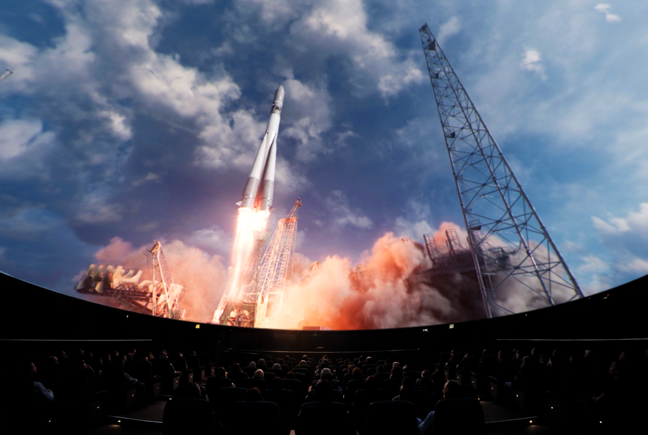 В День космонавтики Сбер представил премьеру иммерсивного фильма &quotШаг в бесконечность&quot Сбер