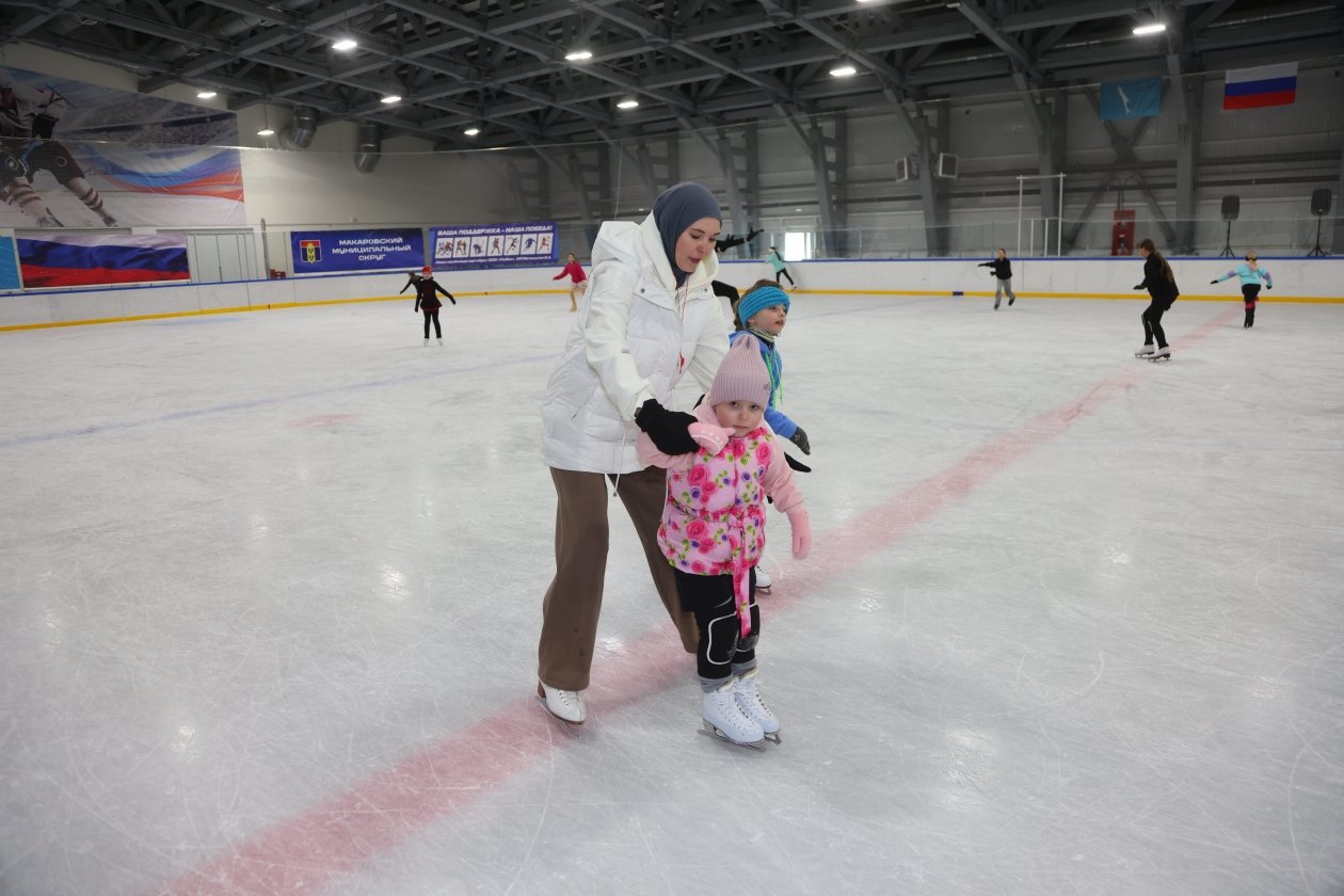 Фигурное катание в Макарове пресс-служба правительства Сахалинской области