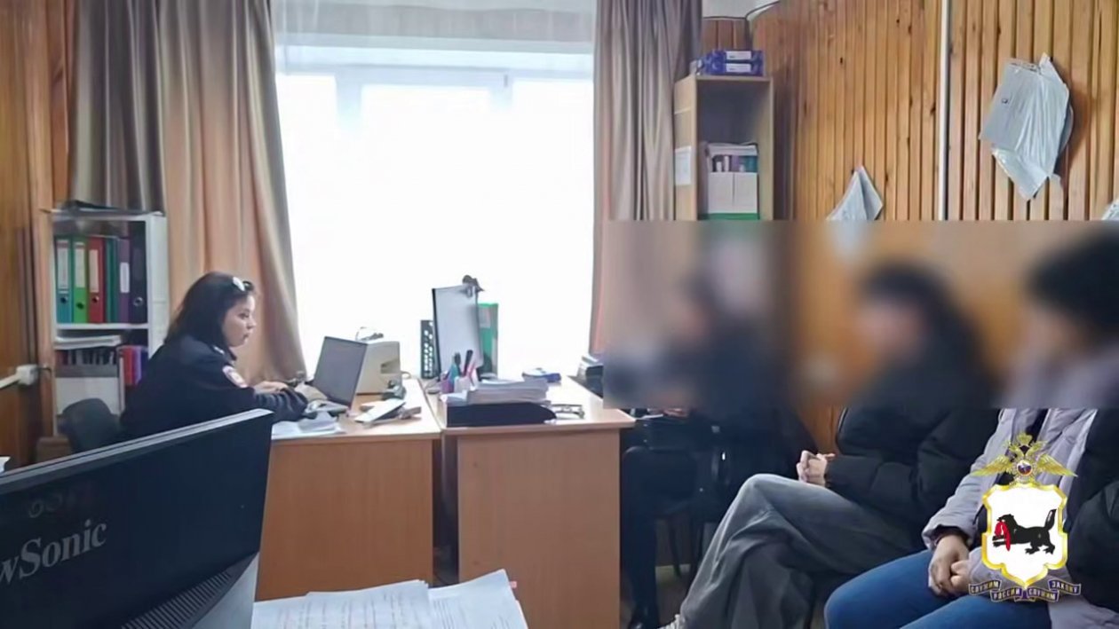 В Братске пьяные школьники устроили дебош в подъезде многоквартирного дома Пресс-служба ГУ МВД России по Иркутской области
