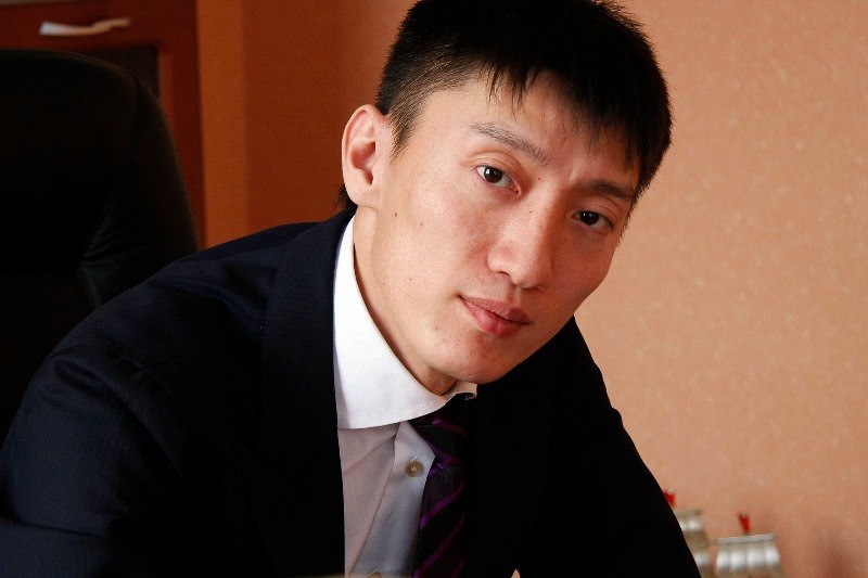 Депутат Юрий Цой Юрий Цой
