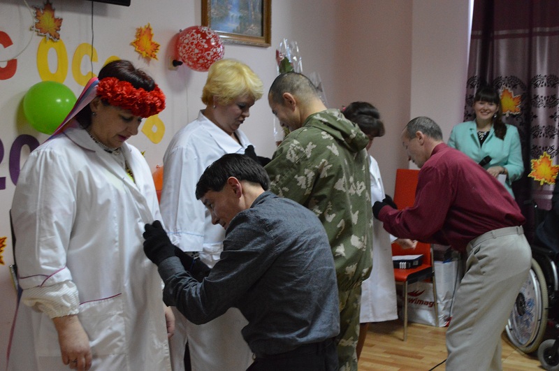 Всех девушек оценили по достоинству и наградили призами, Фото с места события собственное