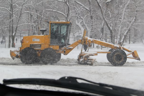 Грейдер на Уссурийском бульваре, Фото с места события собственное