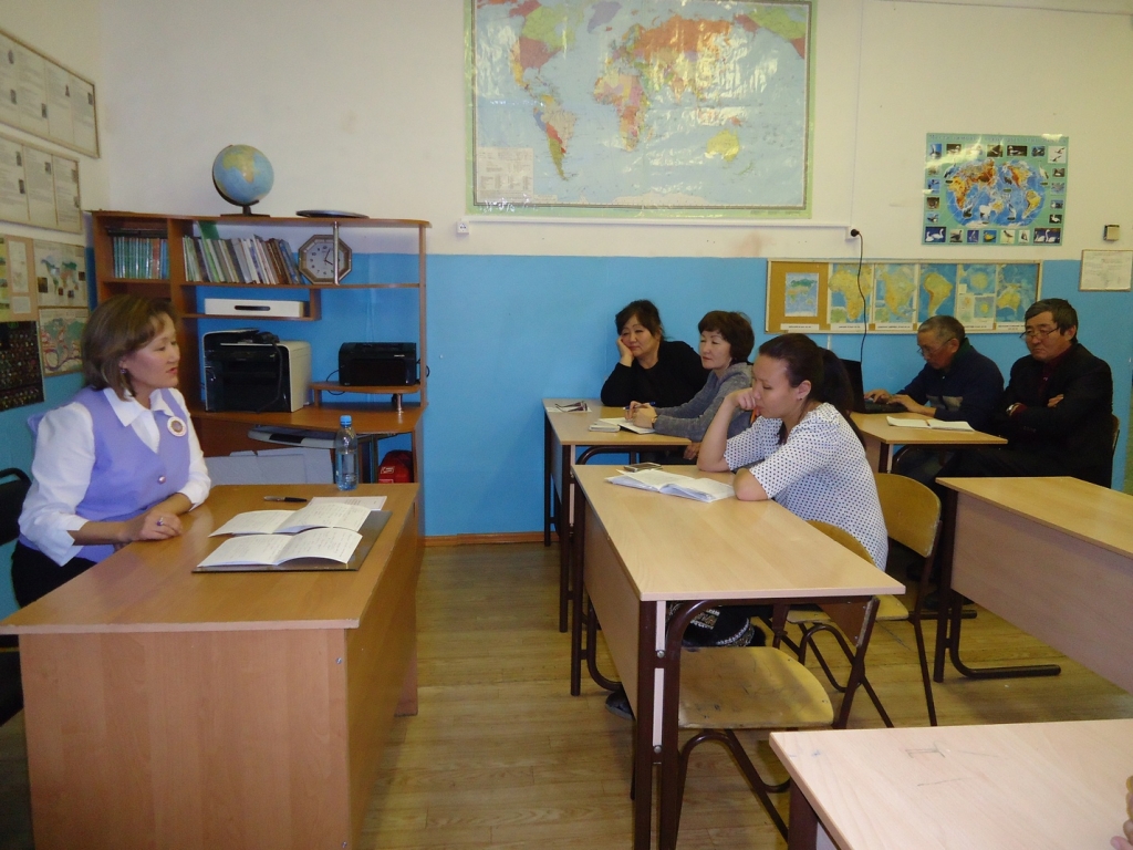 Социальный десант "Во имя семьи" начал свою работу в Усть-Алданском раойне Якутии, Фото с места события из других источников