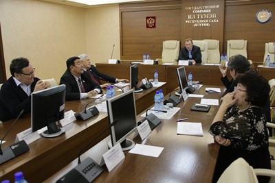 Более 40 поправок в законопроект о ТОСЭР поступило в парламент Якутии Пресс-служба Ил Тумэн