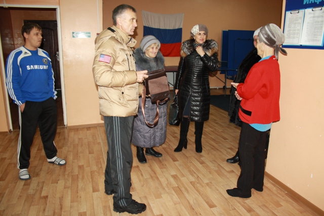 Биробиджанские дачницы начали физподготовку к страде 2015-го года, Фото с места события собственное