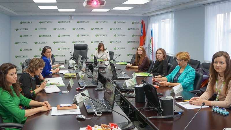 Для магаданских журналистов провели мастер-класс и показали как работают новые сервисы, Фото с места события собственное