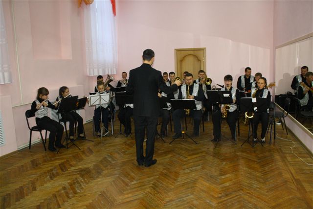 Репетиционный зал для хора и оркестра открылся в Биробиджане , Фото с места события собственное