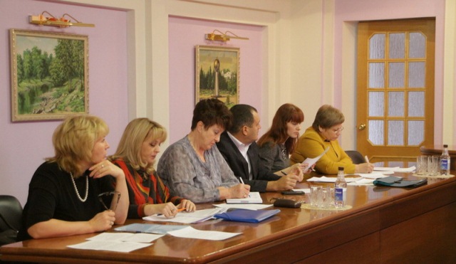 Проблемы беженцев обсудили в правительстве ЕАО, Фото с места события из других источников