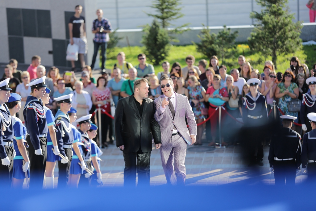 Ретроспектива "Меридианов Тихого", Фото с места события собственное