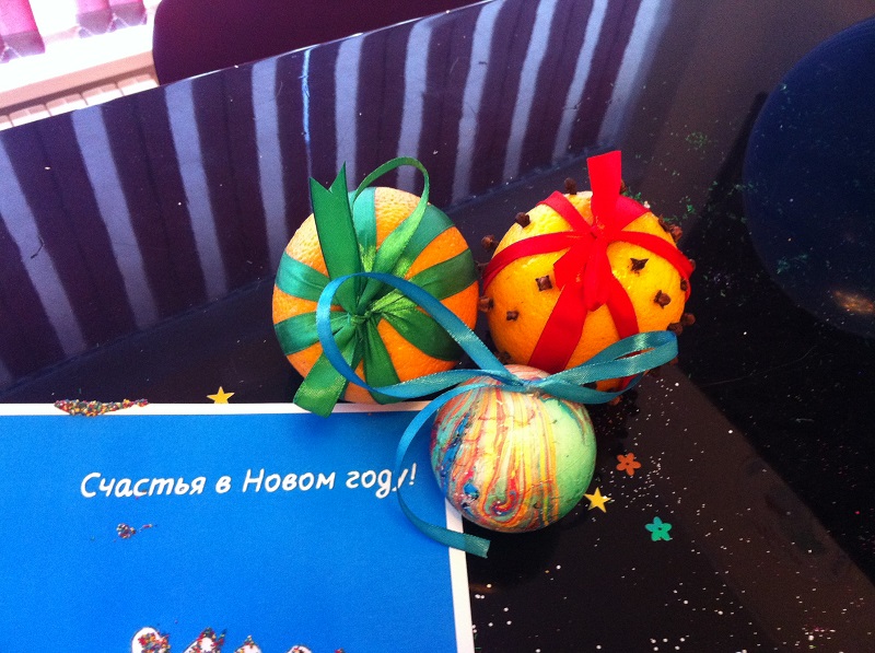 С наступающим Новым годом!, Фото с места события собственное
