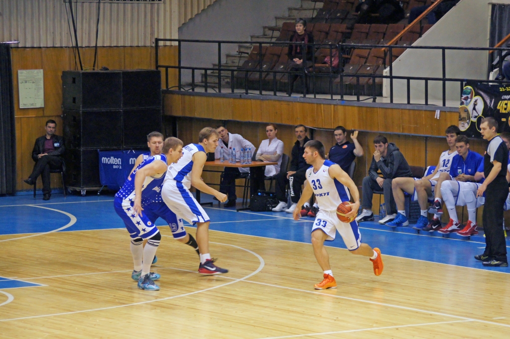 "АлтайБаскет" принимали у себя дома баскетболисты "Иркута", Фото с места события собственное