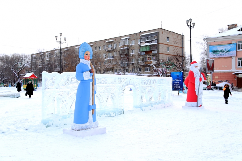 Новогодние городки открылись для хабаровчан в преддверие праздника, Фото с места события собственное