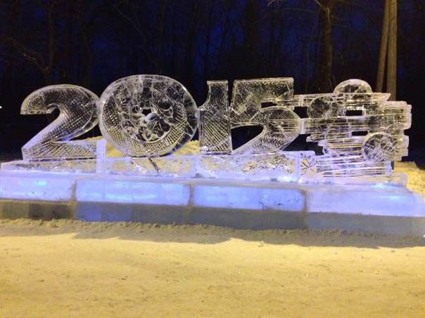 Ледовый городок в ночное время, Фото с места события из других источников