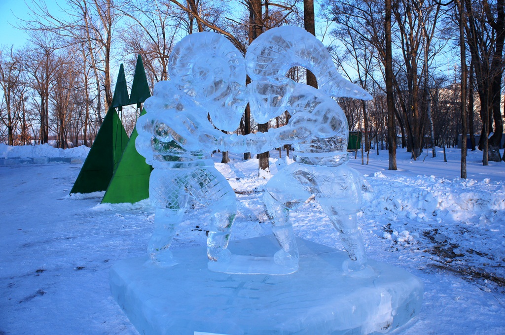 Ледовый городок в городском парке, Фото с места события собственное