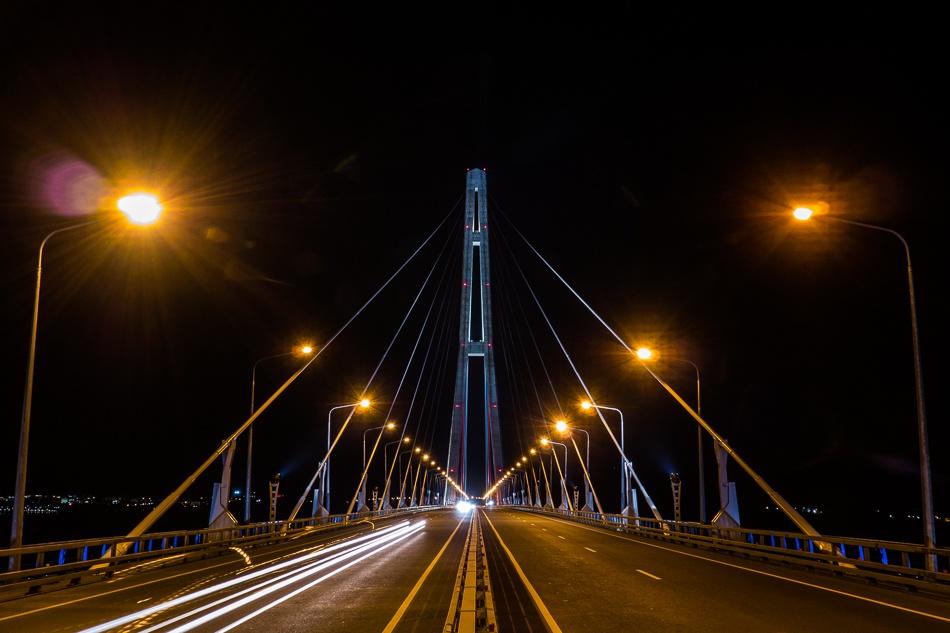 Ночной Русский мост, Фото с места события из других источников