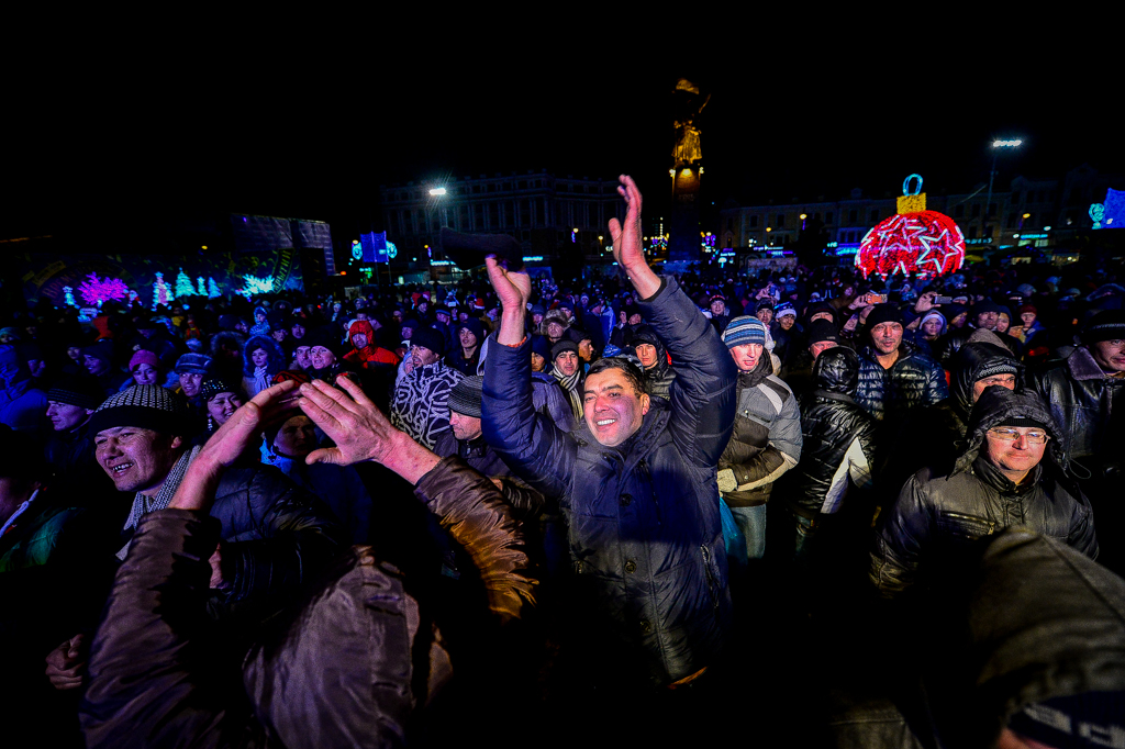 Владивосток встретил Новый 2015 год, Фото с места события собственное