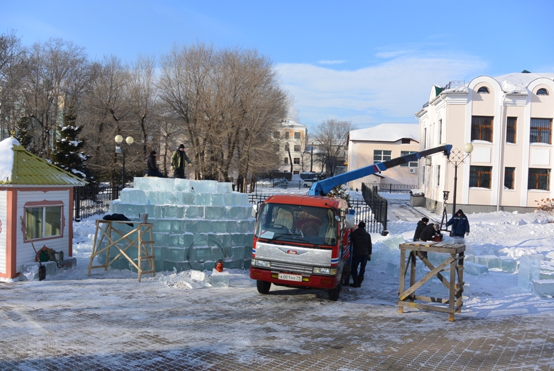 Строительство вертепа, Фото с места события собственное
