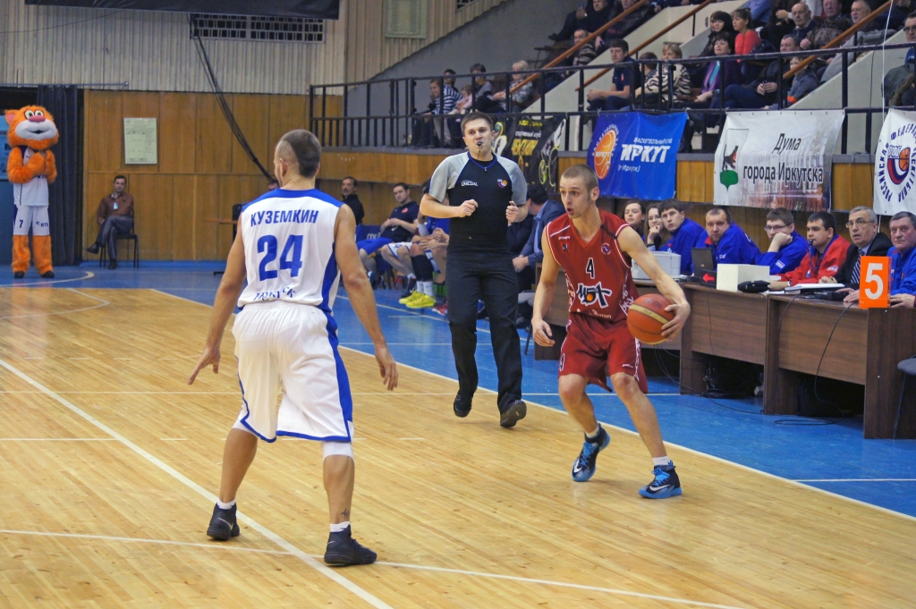 Баскетболисты "Иркута" выиграли матч в рамках чемпионата России, Фото с места события собственное