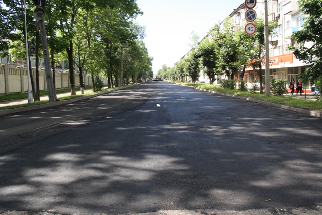 Новый асфальт на ул.Комсомольской, Фото с места события собственное