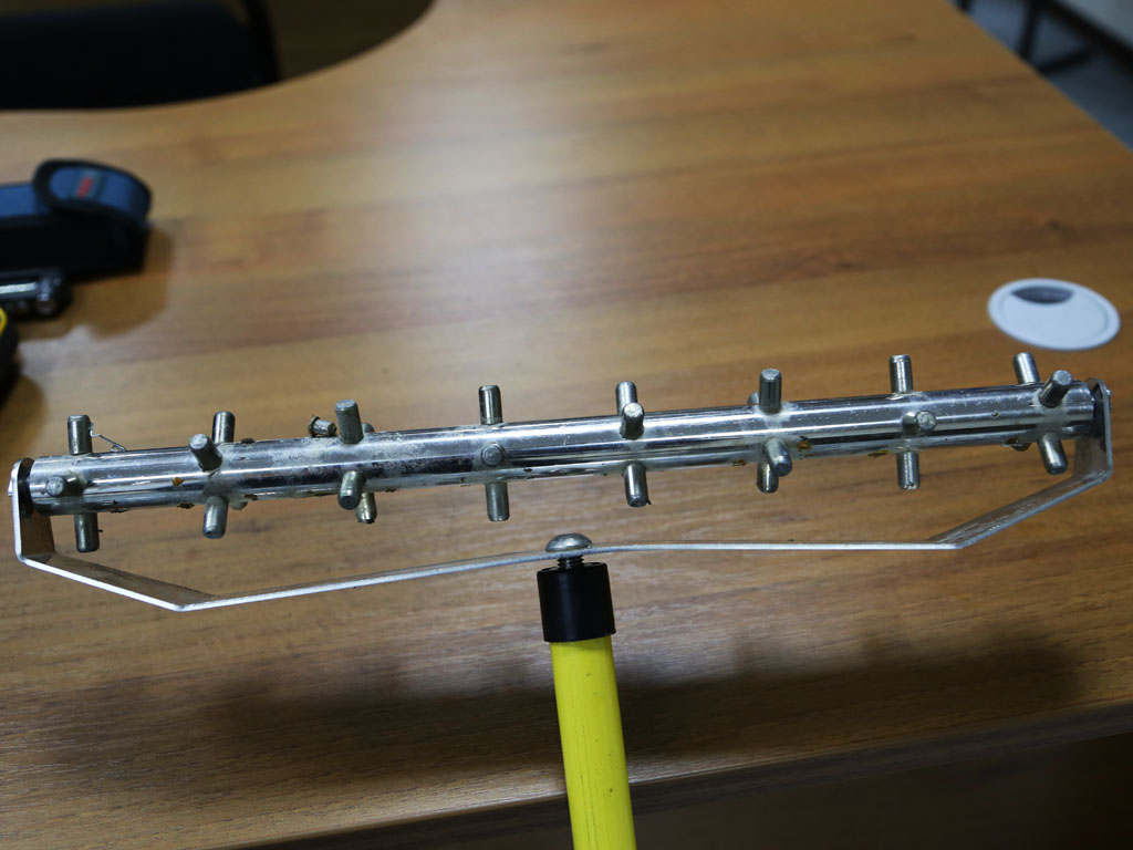 Металлоискатель для мелких предметов, Фото с места события собственное