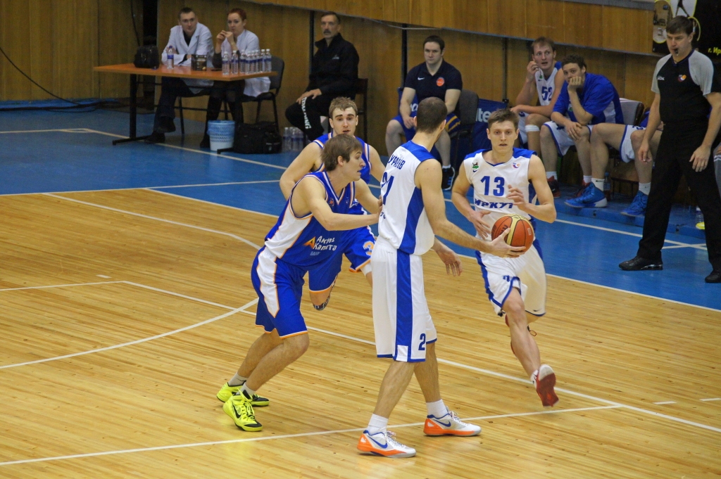 Домашний матч "Иркута", Фото с места события собственное