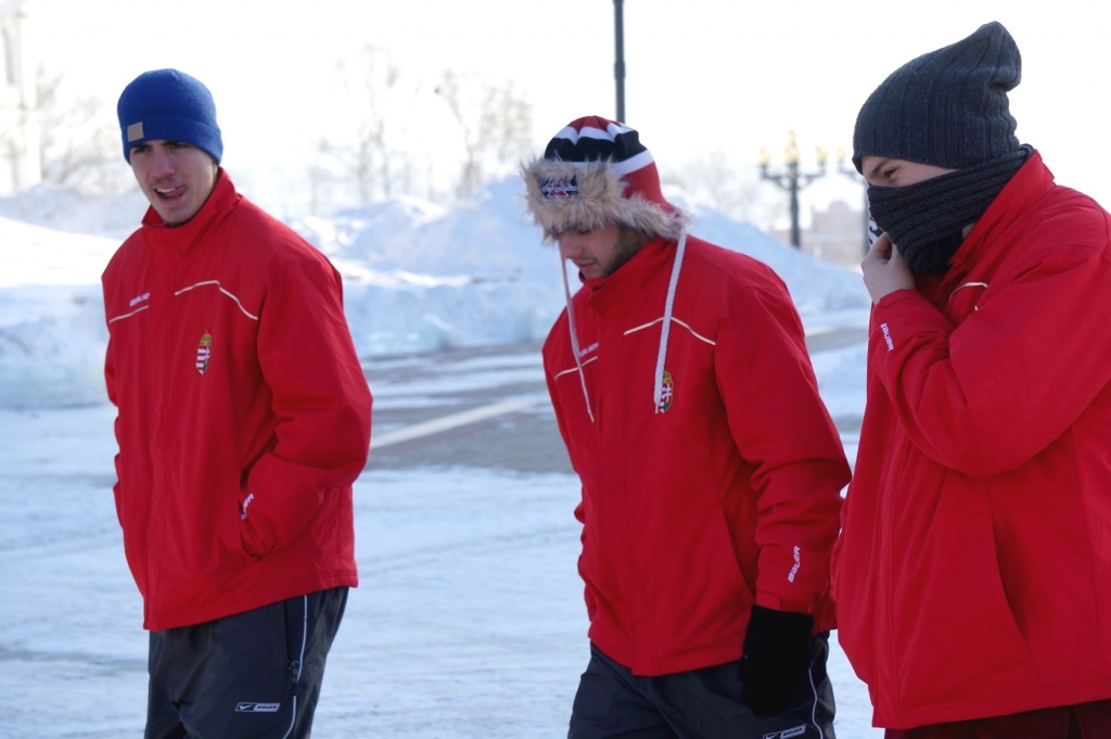 Участники ЧМ по бенди прогуливаются по Хабаровску и нахваливают город, Фото с места события собственное